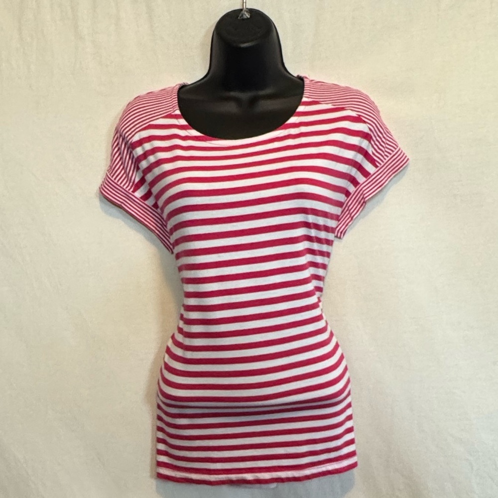 D-4 Chico’s Red and White Stripe Short Sleeve Pullover Blouse Size S